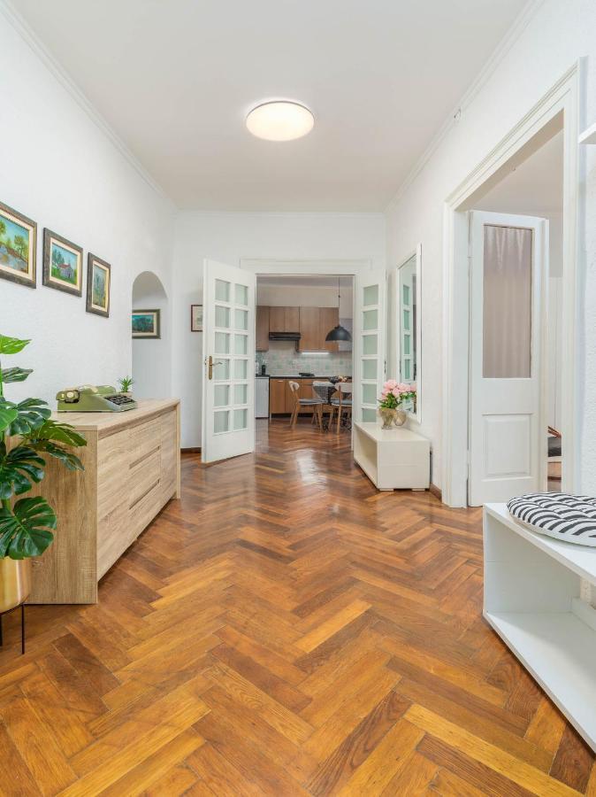 Apartment Melanie Pula Exterior photo